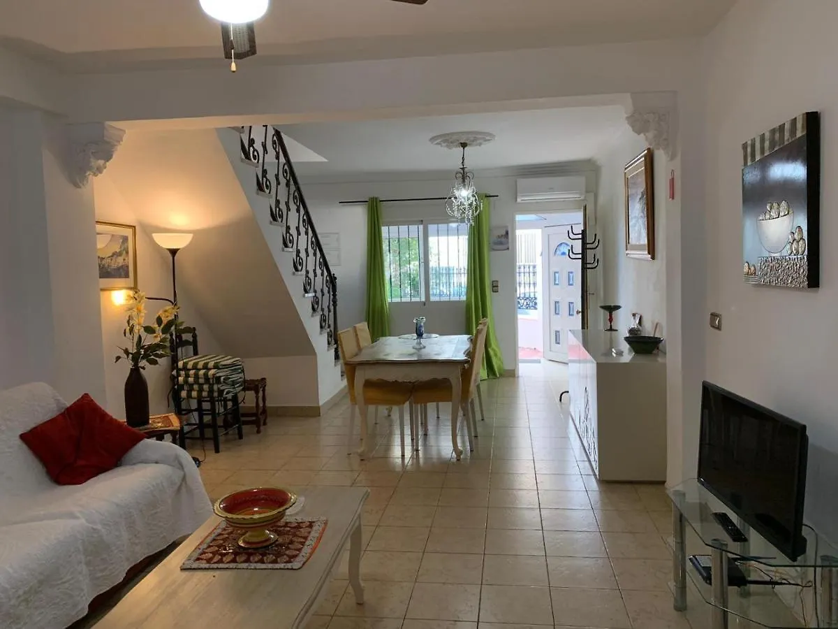 Holiday home Casa Torrecilla Linda Adosado 2 Dormitorios A 50 Metros De La Playa Torrecilla Nerja Spain